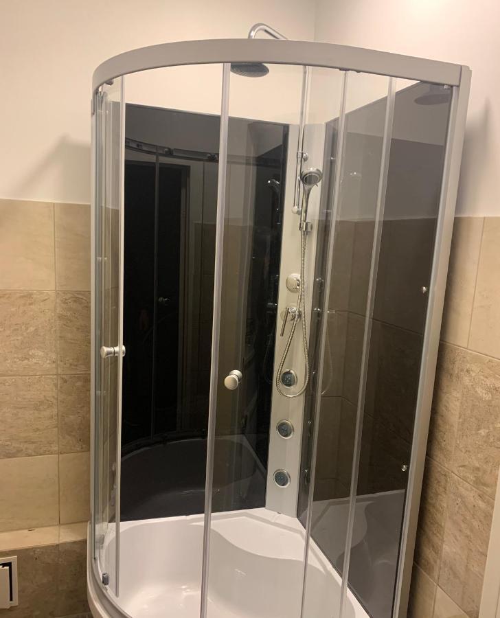 אוגרה Motel Minerva מראה חיצוני תמונה